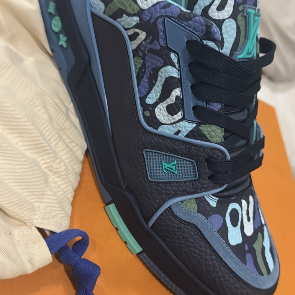 Multicolor Patterned Sneakers - Picture 3 of 4